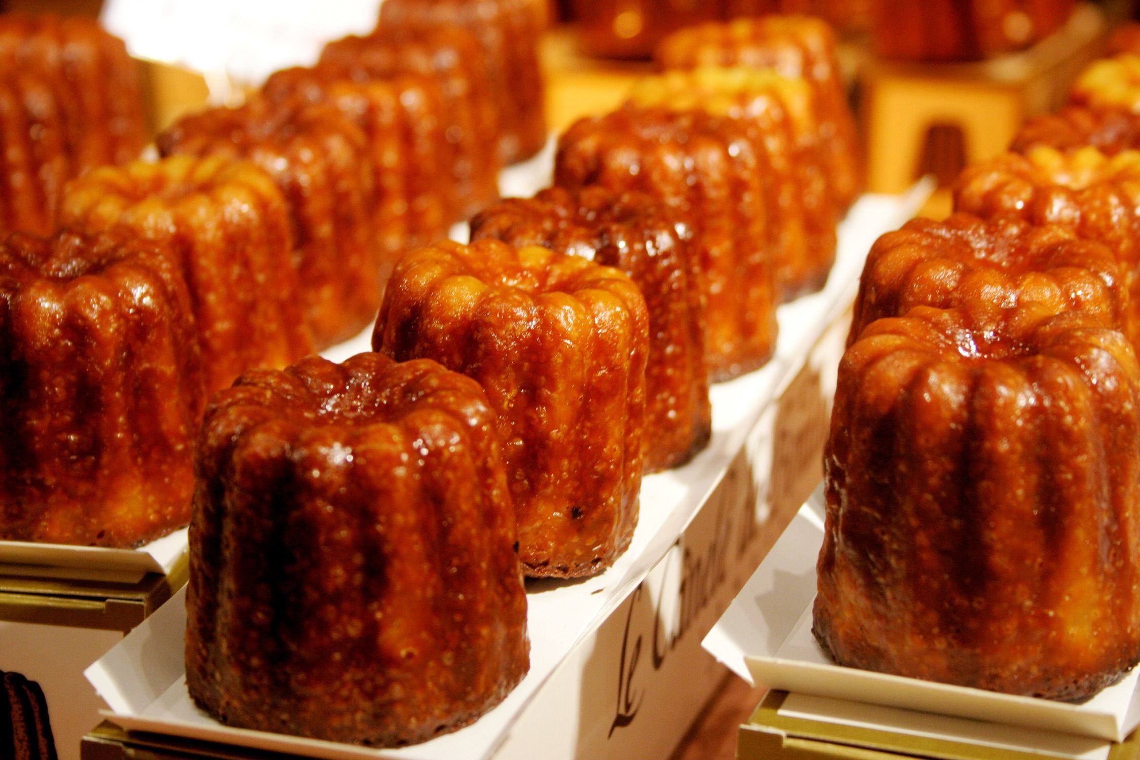 Canelés Bordelais